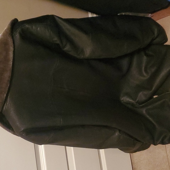 Genuine leather lined women’s black winter coat size 3x - Picture 4 of 4